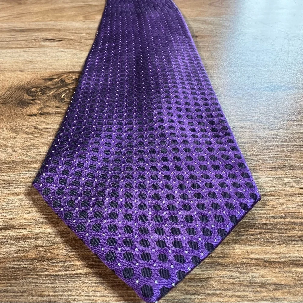 HUGO Boss Purple/Black Polka Dot Print 100% Silk Tie Made in Italy 🇮🇹 - Picture 3 of 9